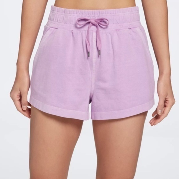 New Calia Weekend Shorts Size XXL Lilac Fields - Picture 1 of 7